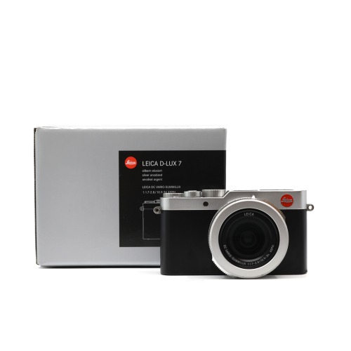[Leica] D-Lux 7 Silver&amp;nbsp;90%[박스, 라이카 필터, 캡, 충전기, 핸드그립, 배터리(추가)]/위탁제품
